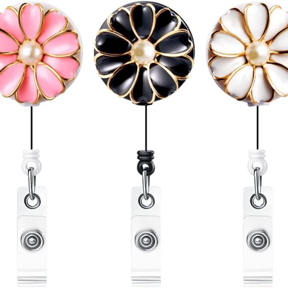 Retractable Badge Holder with Alligator Clip, 24 inch Retractable Cord, ID Badge - Picture 3 of 7